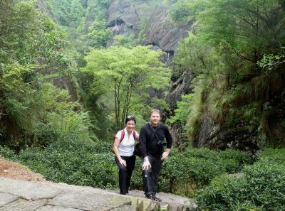 P1090602 50190621873 O