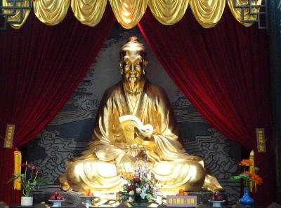 P1090964 50190604628 O