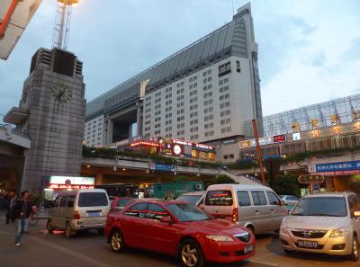 P1090989 50190666738 O