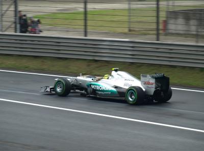 P4135703 50190649328 O