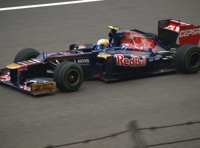 P4135741 50190648743 O