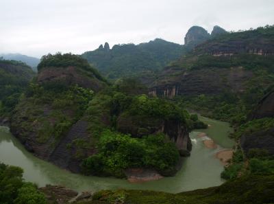 P4155893 50190642478 O