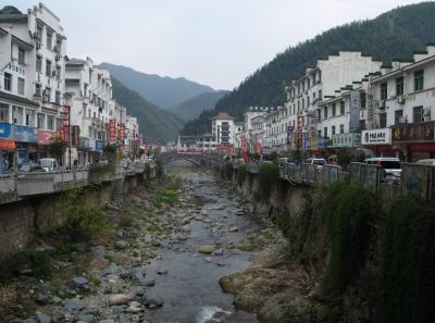 P4076636 16383192117 O